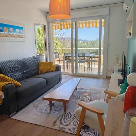 Appartement Toit Terrasse Nice-ouest Avec Parking, Clim Et Piscine