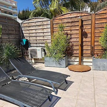 Apartmán Toit Terrasse Nice-ouest Avec Parking, Clim Et Piscine *